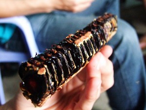 Cách ngâm rượu quả ô môi