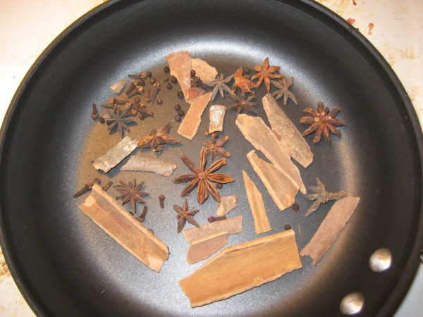 Cách làm rượu mai quế lộ