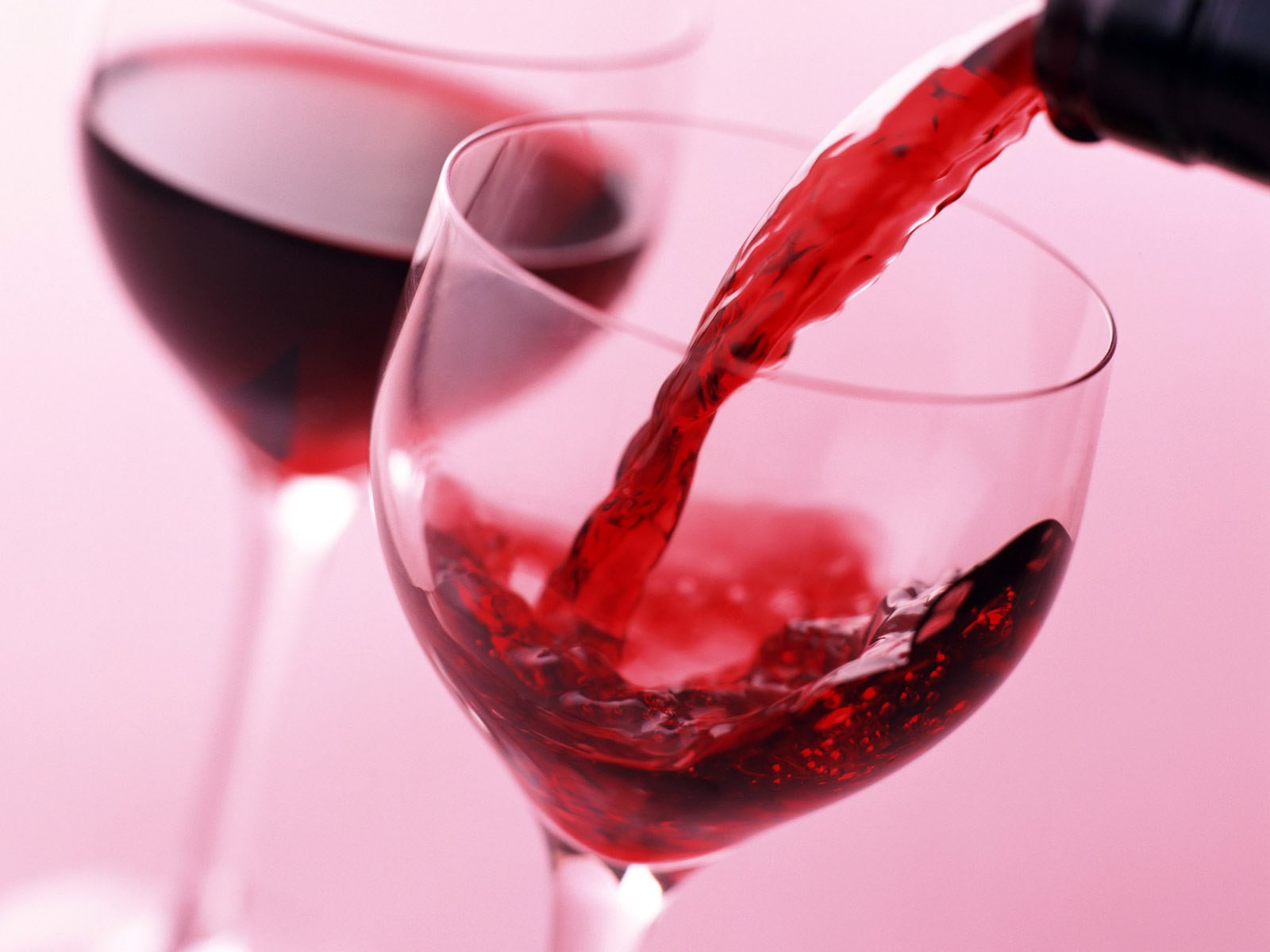 Rượu vang có tác dụng giúp ăn ngon miệng